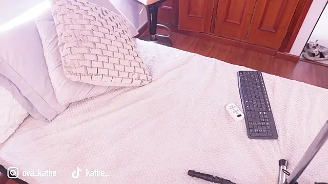 Lucy fit online show from March 14, 2026, 3:17 pm