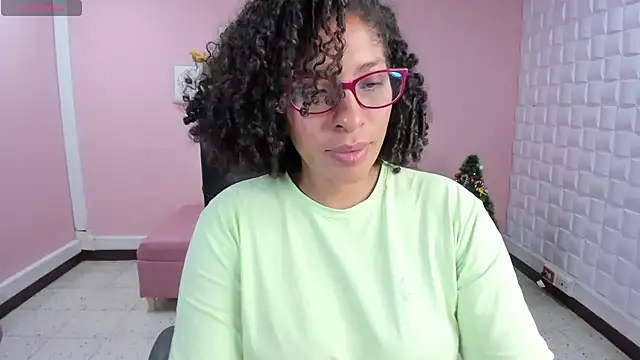 DannaBerry online show from December 18, 2024, 3:11 pm