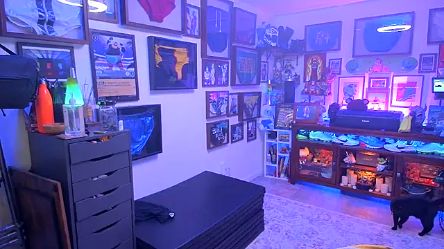 Briefs bud online show from January 21, 2025, 1:18 am