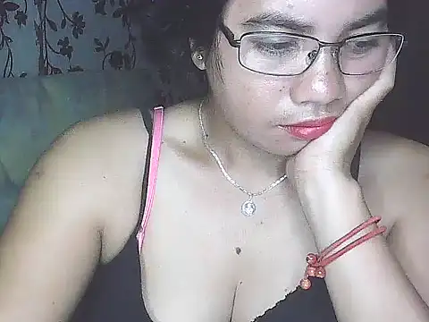 lovely samxxx24 online show from November 28, 2025, 8:00 pm