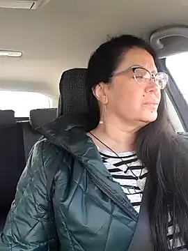 x  KHALEESI  x online show from February 21, 2025, 7:34 am