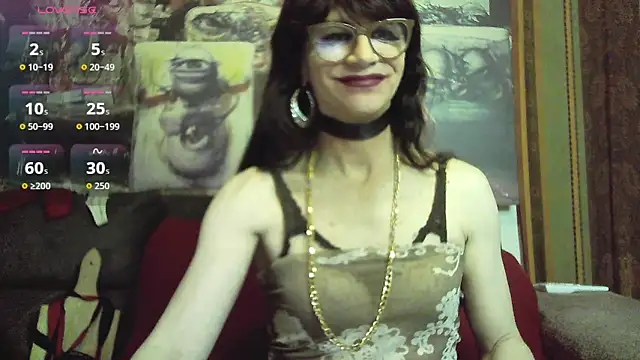 Snapshot of TheBlackWtch chatting on October 28, 2025, 5:04 pm TheBlackWtch online show from October 28, 2025, 5:04 pm