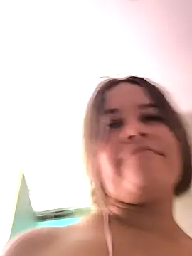 Snapshot of sweet_lucia chatting on January 16, 2025, 2:51 am sweet lucia online show from January 16, 2025, 2:51 am