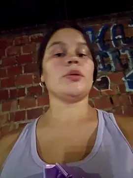 Snapshot of sweet_lucia chatting on November 6, 2025, 12:11 am sweet lucia online show from November 6, 2025, 12:11 am