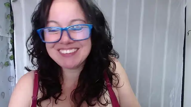 Sonialorens  online show from January 21, 2025, 6:12 pm