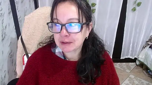 Sonialorens  online show from March 18, 2025, 12:58 pm