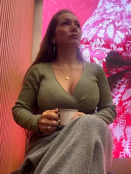 angelitasexy81 online show from December 14, 2025, 6:01 pm