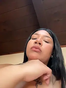 Snapshot of IamSashaLuv chatting on February 19, 2026, 4:03 pm IamSashaLuv online show from February 19, 2026, 4:03 pm