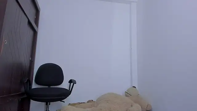 Snapshot of Emma_lean chatting on September 25, 2025, 11:14 am Emma lean online show from September 25, 2025, 11:14 am