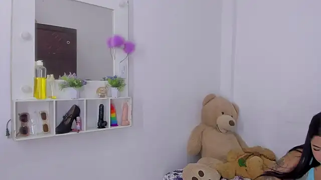 Snapshot of Emma_lean chatting on October 17, 2025, 12:19 pm Emma lean online show from October 17, 2025, 12:19 pm