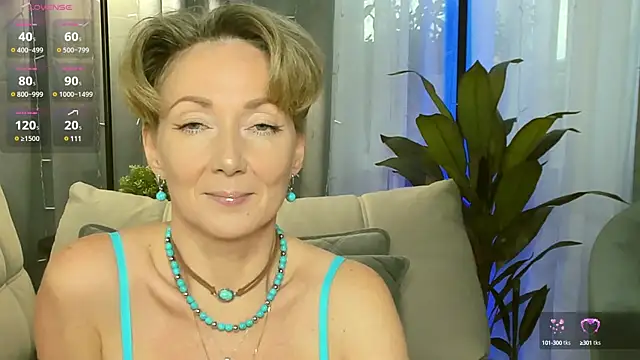 AkexandraFix online show from March 3, 2025, 12:37 pm