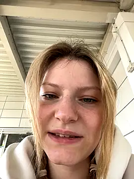 MaryHiggins online show from September 27, 2025, 9:58 am