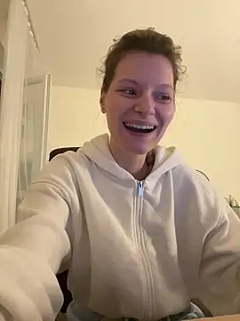 MaryHiggins online show from October 14, 2025, 3:35 pm