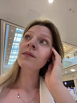 Snapshot of MaryHiggins chatting on July 16, 2026, 4:46 pm MaryHiggins online show from July 16, 2026, 4:46 pm
