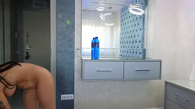 Snapshot of Theowonder chatting on October 17, 2025, 6:27 am Theowonder online show from October 17, 2025, 6:27 am