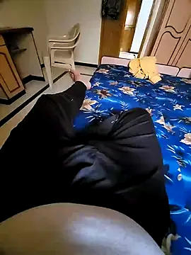 Snapshot of vansh1802 chatting on February 25, 2025, 7:42 am vansh1802 online show from February 25, 2025, 7:42 am