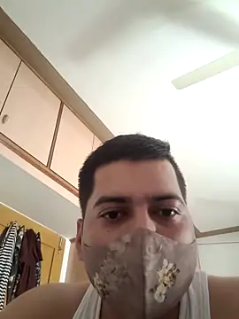 Snapshot of vansh1802 chatting on March 9, 2025, 9:02 am vansh1802 online show from March 9, 2025, 9:02 am