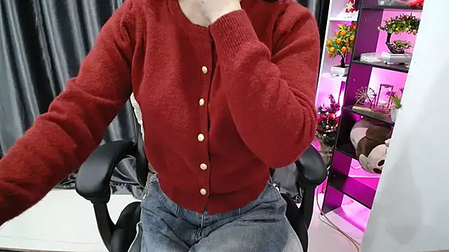 Yuki-yio online show from February 17, 2025, 1:15 am