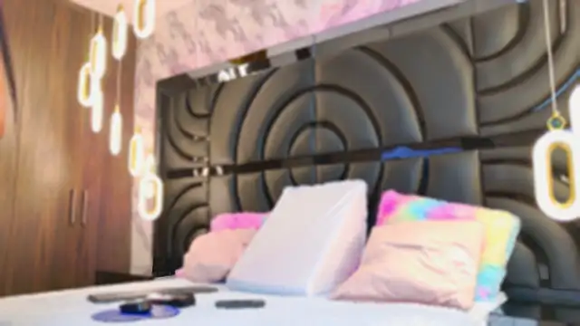 sarahgrey18 online show from February 10, 2025, 11:25 am