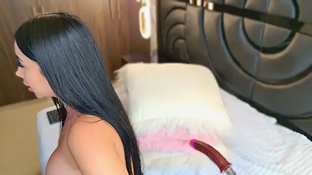 sarahgrey18 online show from February 26, 2025, 2:25 pm