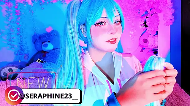 seraphine23 online show from November 29, 2025, 1:08 am