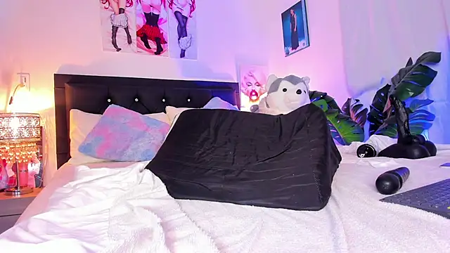 annita lopez online show from February 10, 2025, 4:08 am