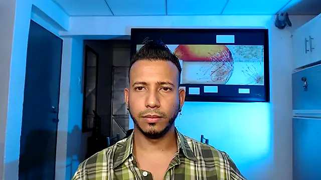 thommerxxx online show from December 4, 2025, 3:49 am