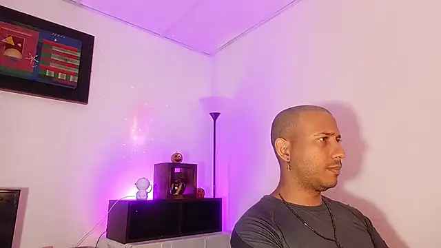 thommerxxx online show from June 6, 2026, 5:28 pm