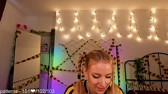 berrry girl online show from May 31, 2026, 1:07 pm