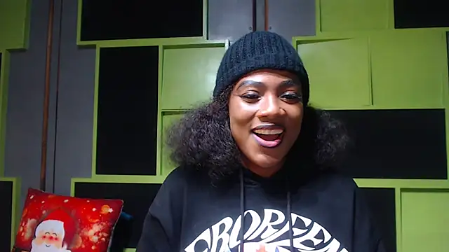 Snapshot of SexyAssDivaxxx chatting on March 20, 2025, 9:59 am SexyAssDivaxxx online show from March 20, 2025, 9:59 am