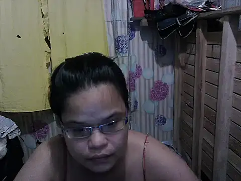 abiemayhottiey online show from December 5, 2024, 9:50 am