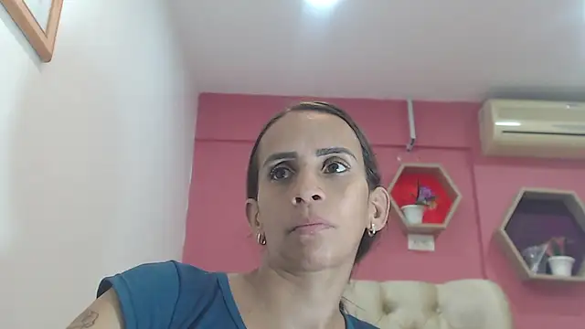 Amber Moore online show from September 23, 2025, 10:02 pm