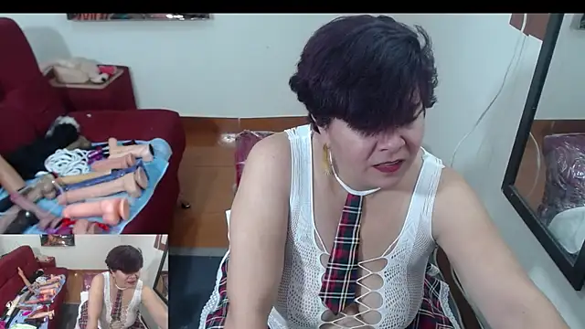 Snapshot of angelitolove727 chatting on October 10, 2025, 7:46 pm angelitolove727 online show from October 10, 2025, 7:46 pm