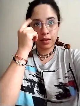 EmmaMelissa0521 online show from November 1, 2025, 10:23 pm