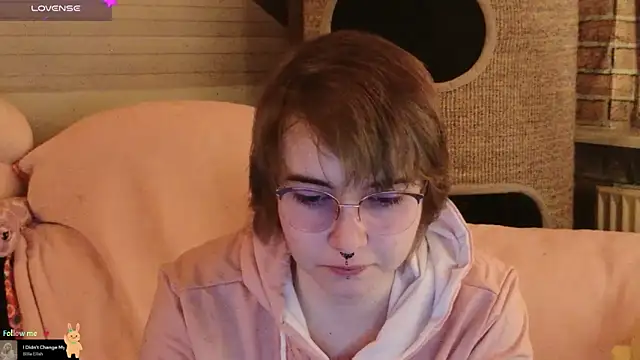 GamerGirl Eve online show from November 26, 2025, 6:09 pm