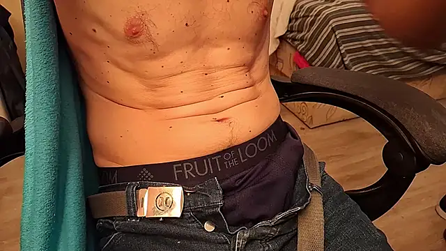 Snapshot of Danyell_K287 chatting on October 17, 2025, 8:33 pm Danyell K287 online show from October 17, 2025, 8:33 pm