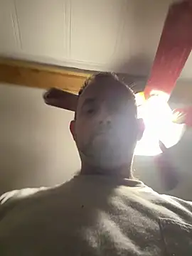 smokeymt420 online show from October 31, 2025, 4:46 am