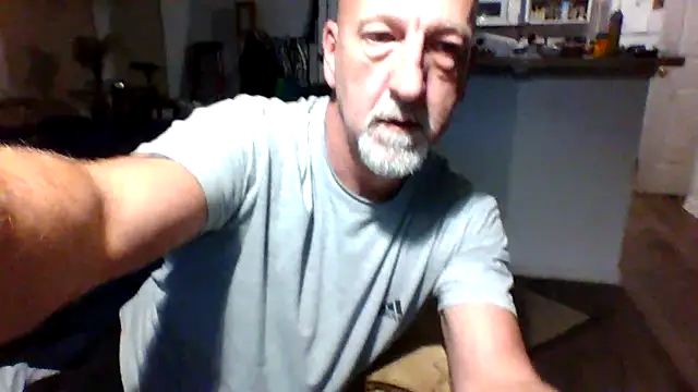 Yankeedave420 online show from January 6, 2025, 4:36 am