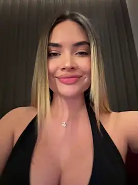 AnaCarrera online show from November 17, 2025, 7:41 pm