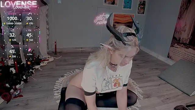 Careful i bite online show from October 27, 2025, 5:55 am