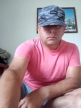 chicoguapo8 online show from February 15, 2026, 11:52 am