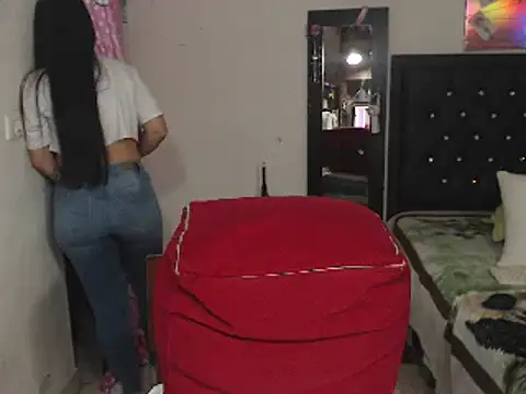 Estefani 32 online show from January 27, 2025, 1:59 am