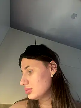 Flossy Vettie online show from October 24, 2025, 12:34 pm