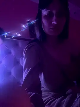 Flossy Vettie online show from January 15, 2026, 3:11 am