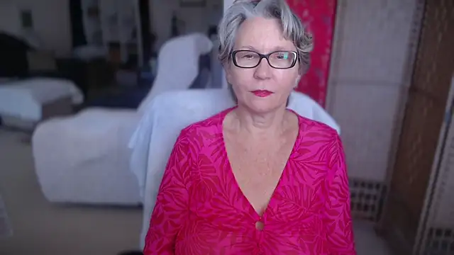 petradaniels online show from July 29, 2026, 1:15 am