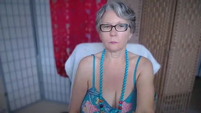 petradaniels online show from August 1, 2026, 5:01 pm