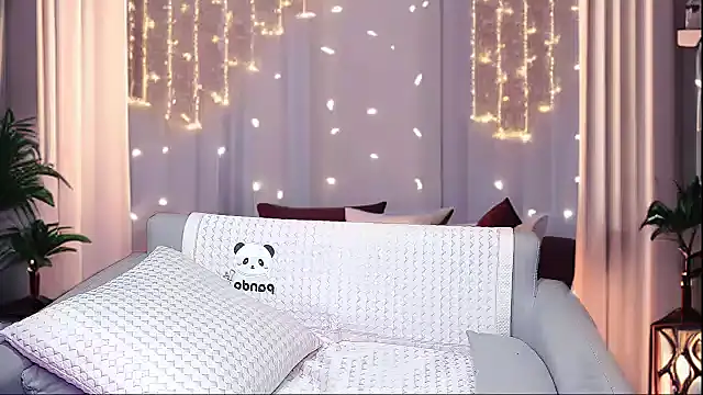 Snapshot of Giuliam chatting on October 17, 2025, 12:58 am Giuliam online show from October 17, 2025, 12:58 am