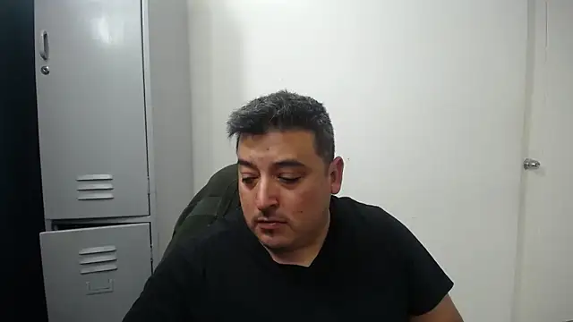 Snapshot of antonycruz chatting on September 12, 2025, 9:15 pm antonycruz online show from September 12, 2025, 9:15 pm