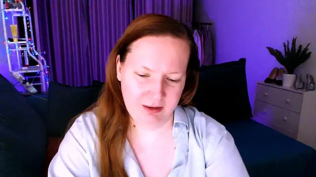 GoddessLara online show from December 29, 2024, 6:05 pm