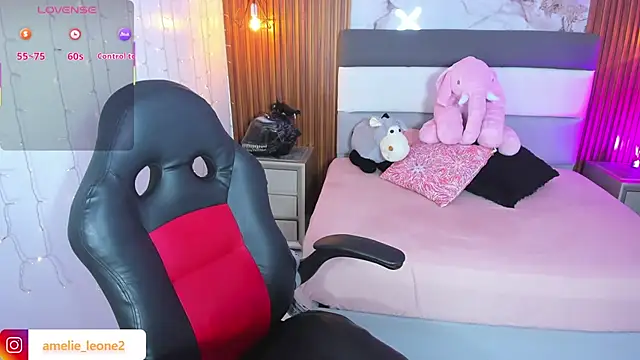 AMELIELEONE online show from January 14, 2026, 12:22 pm